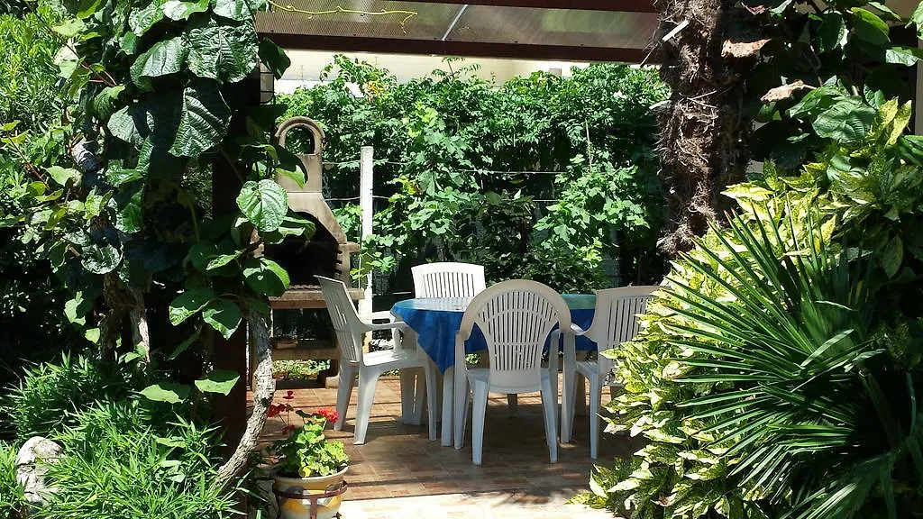 Apartments Lana Umag