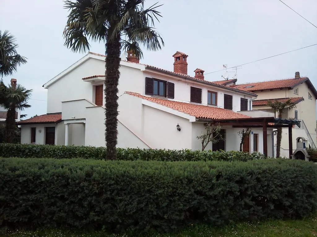 Apartments Lana Umag