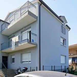Apartment Goran By Rent Istria, Umag