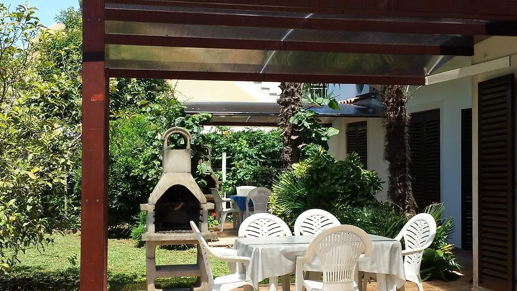 Apartments Lana Umag