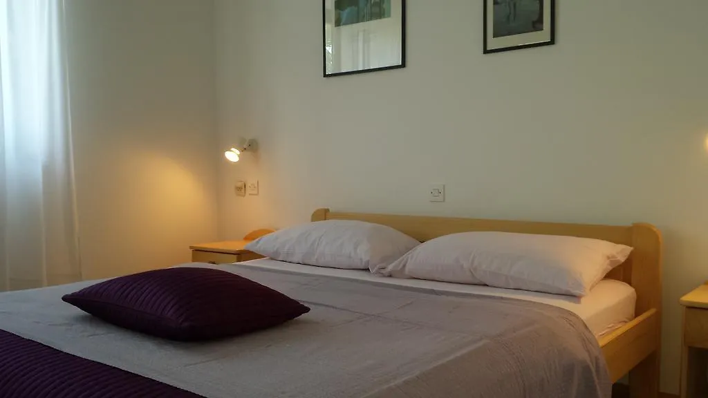 Apartments Lana Umag 0*,  Croatia